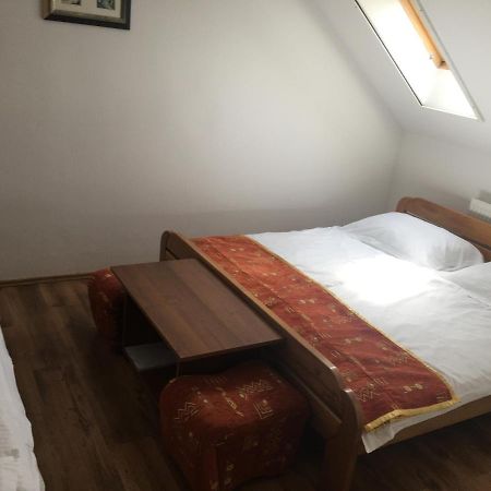 Naphaz Panzio Bed & Breakfast Tiszafured Exterior photo